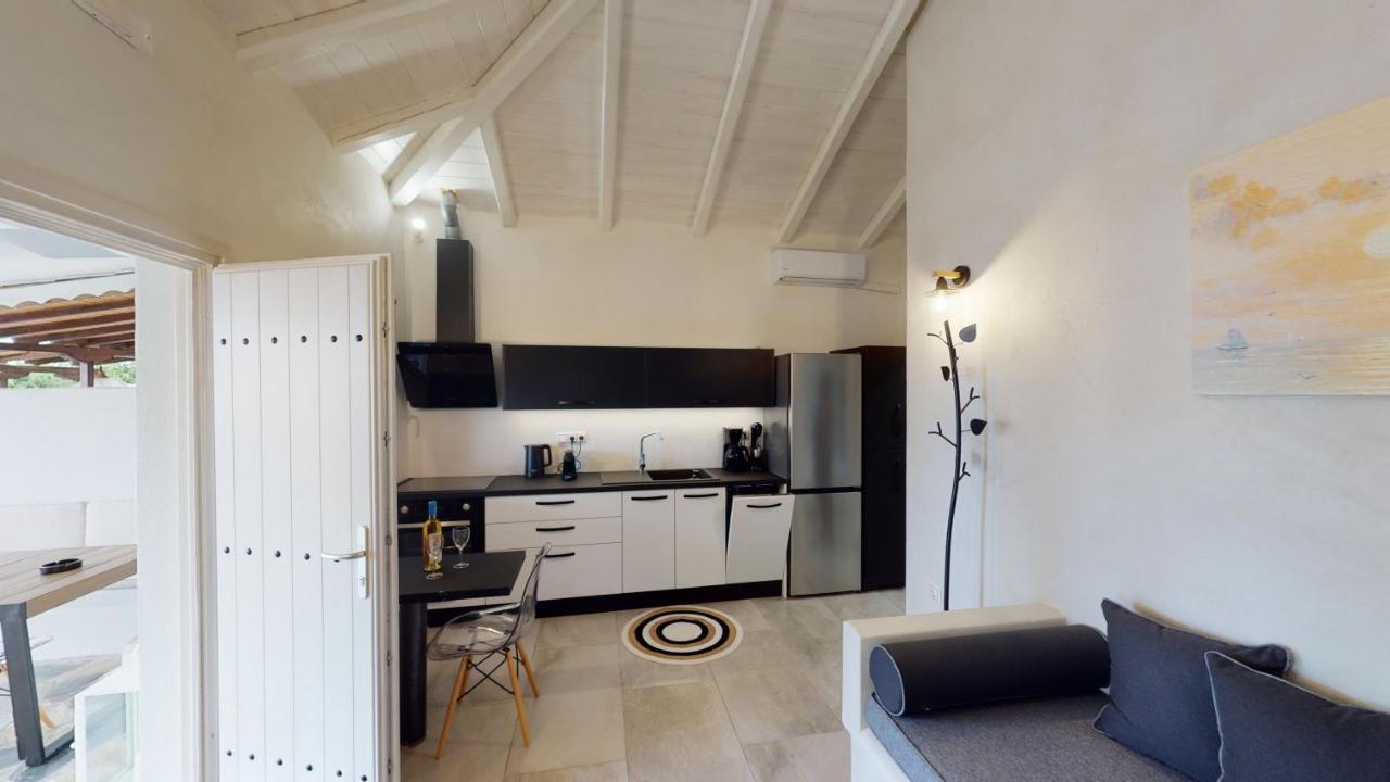 Yalos Luxury Home Agioi Saranta Exterior foto